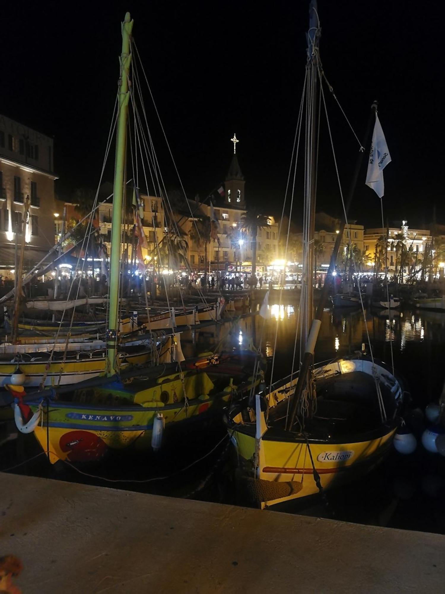 Sanary- La Vie Est Belle- Centre Ville 2 Minutes A Pied- Plage 5 Minutes エクステリア 写真